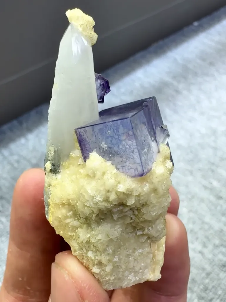 Natural Purple Cubic Fluorite coexists with Quartz and Flaky Calcite comes from Yaogangxian,Hunan 30*30*50MM - image 4
