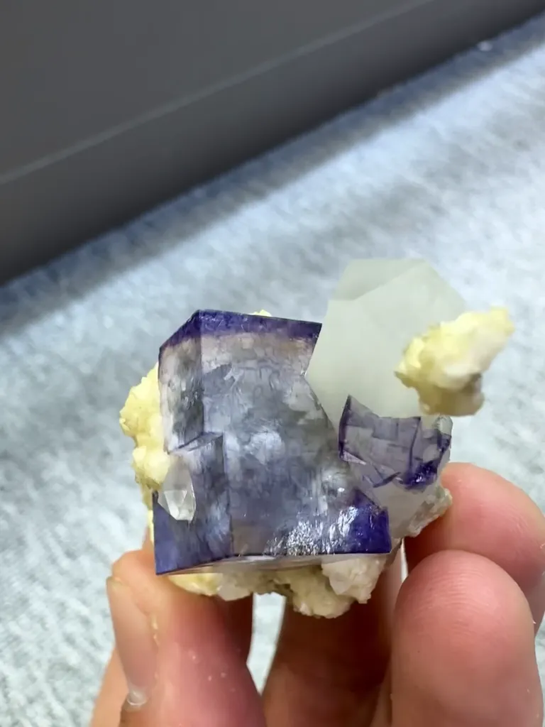 Natural Purple Cubic Fluorite coexists with Quartz and Flaky Calcite comes from Yaogangxian,Hunan 30*30*50MM - image 6