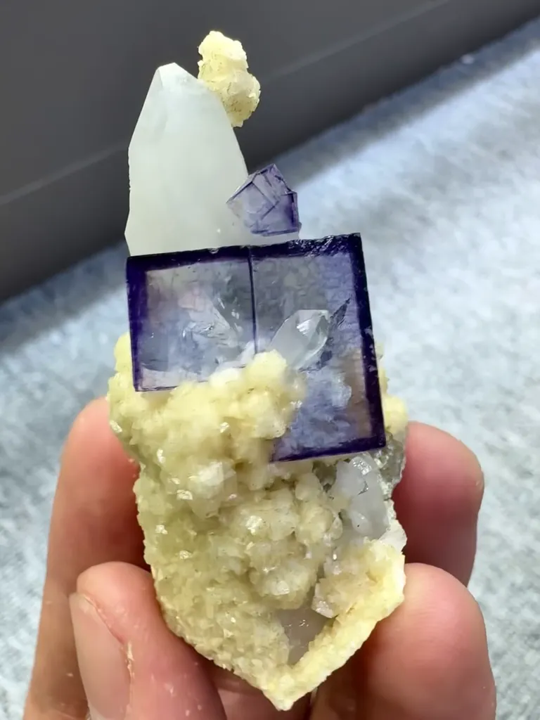 Natural Purple Cubic Fluorite coexists with Quartz and Flaky Calcite comes from Yaogangxian,Hunan 30*30*50MM - image 3