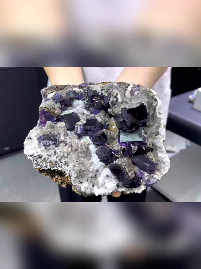 Natural Purple Cubic Fluorite comes from Fujian，China 180*15*80MM image