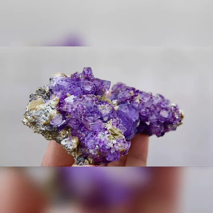 Natural Purple Cubic Fluorite comes from Leipingkuang,Chenzhou 115*50*40MM - image 3