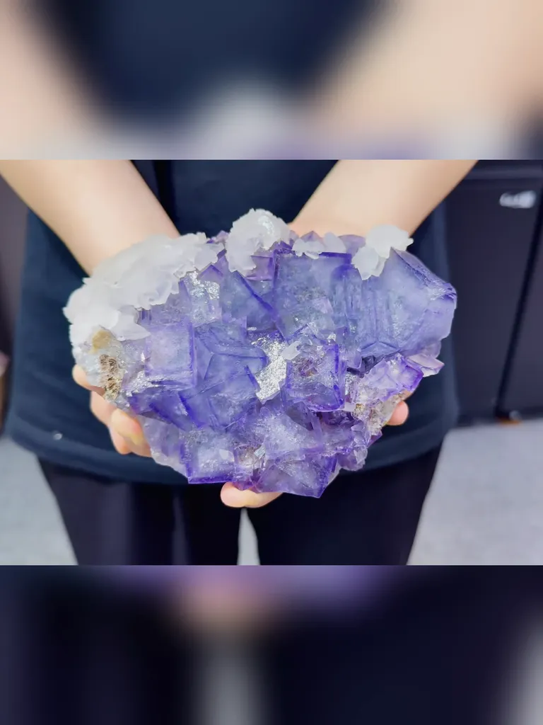 Natural Purple Cubic Fluorite comes from Xianghualing,Hunan 160*110*50MM - image 3