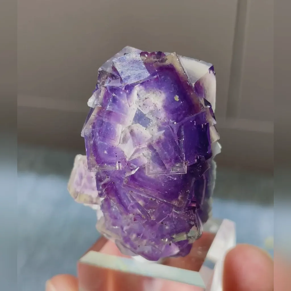 Natural Purple Cubic Fluorite comes from Xianghualing,Hunan 30*45*30MM image