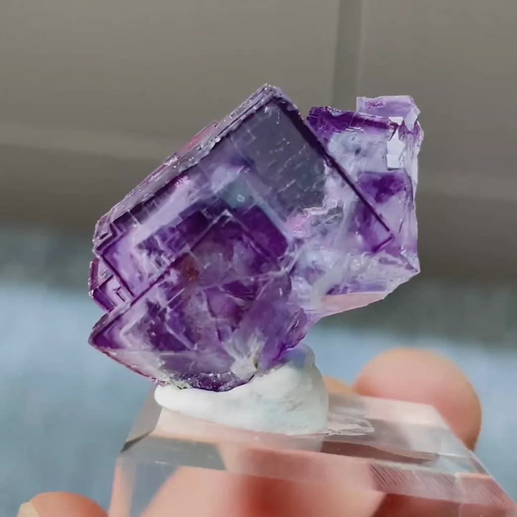 Natural Purple Cubic Fluorite comes from Yaogangxian,Hunan 20*30*20MM - image 2