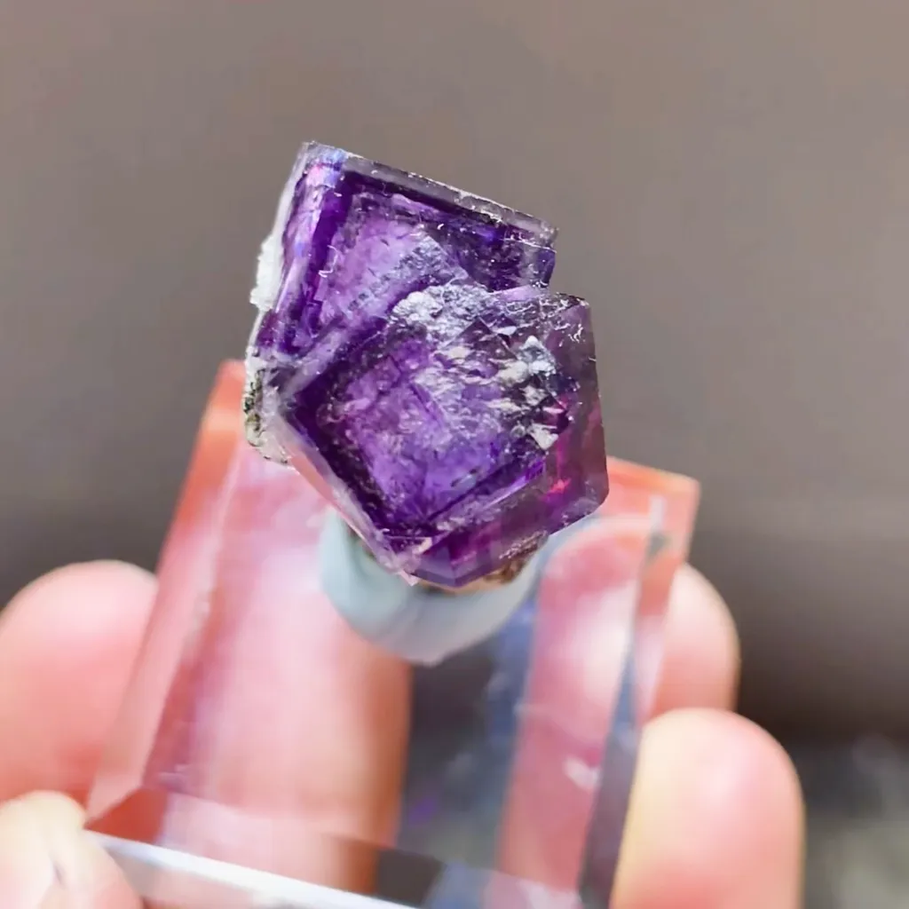 Natural Purple Cubic Fluorite comes from Yaogangxian,Hunan 25*15*35MM - image 2