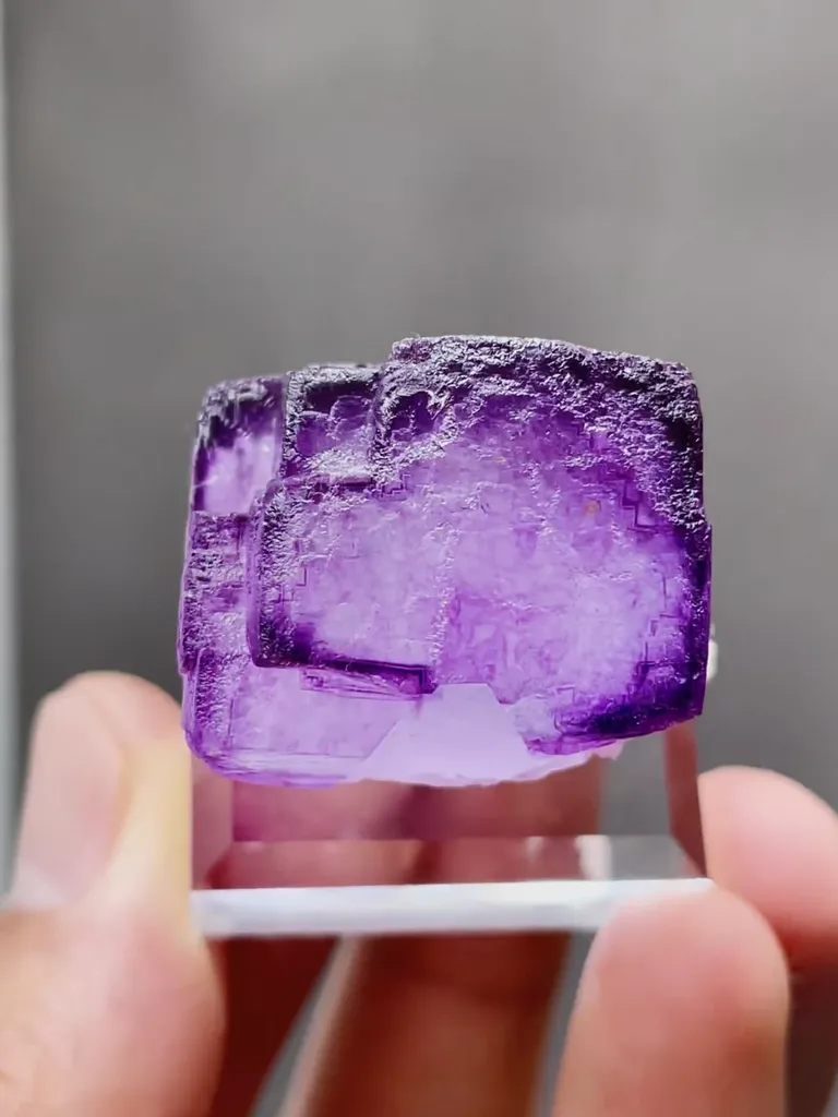 Natural Purple Cubic Fluorite comes from YaogangXian,Hunan 25*20*20MM - image 5