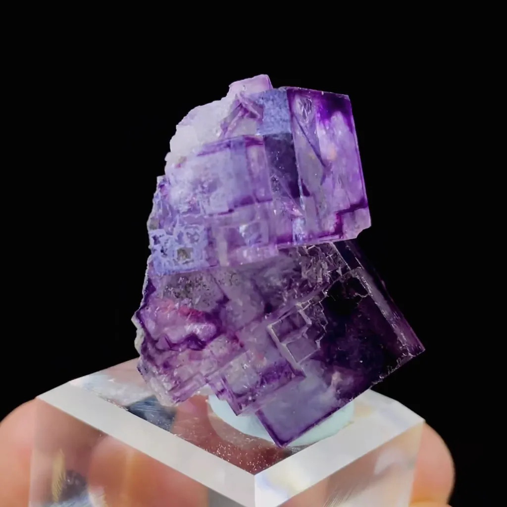 Natural Purple Cubic Fluorite comes from Yaogangxian,Hunan 30*30*25MM - image 2