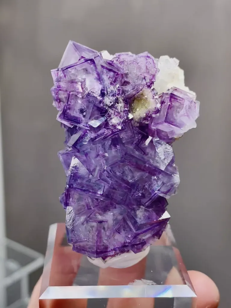 Natural Purple Cubic Fluorite comes from Yaogangxian,Hunan 40*30*50MM image