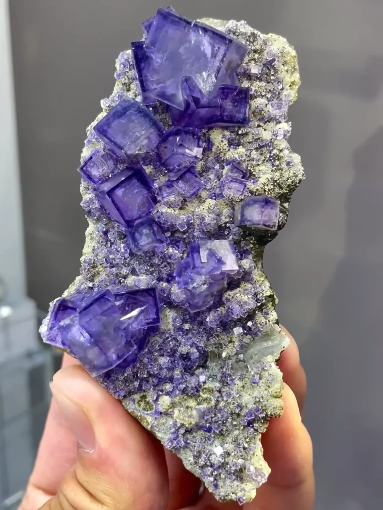 Natural Purple Cubic Fluorite comes from Yaogangxian,Hunan 95*45*30MM - image 2