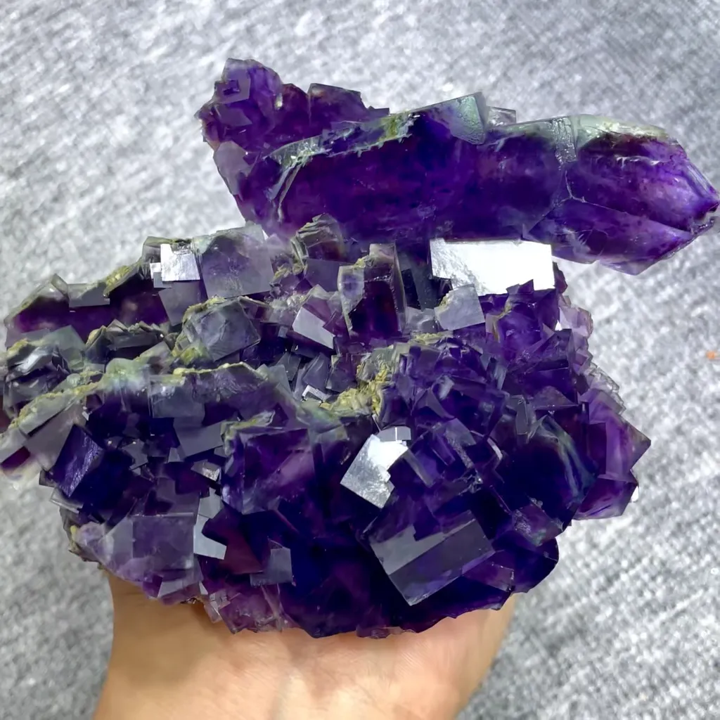 Natural Purple Cubic Fluorite comes from Yindu,Inner Mongolia 125*100*55MM - image 3
