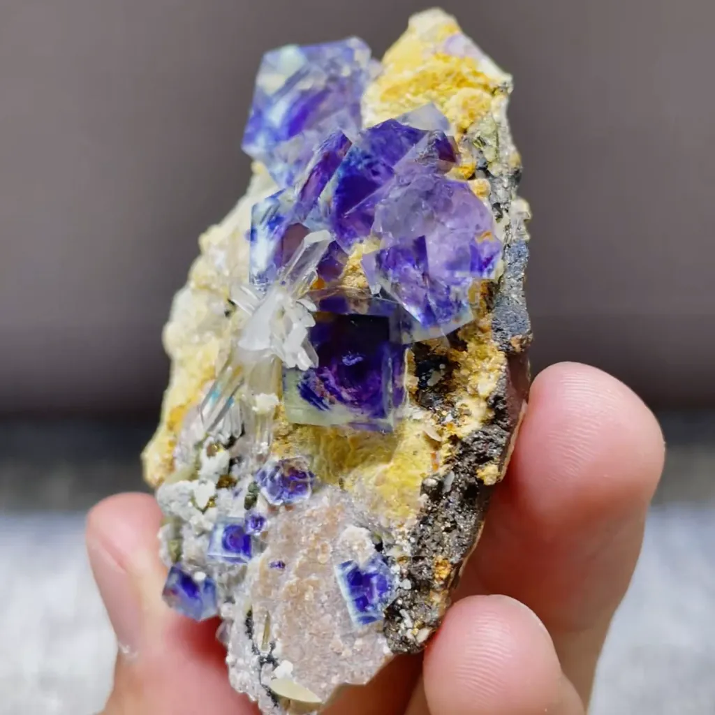 Natural Purple Cubic Fluorite comes from Yindu,Inner Mongolia 65*45*25MM - image 2