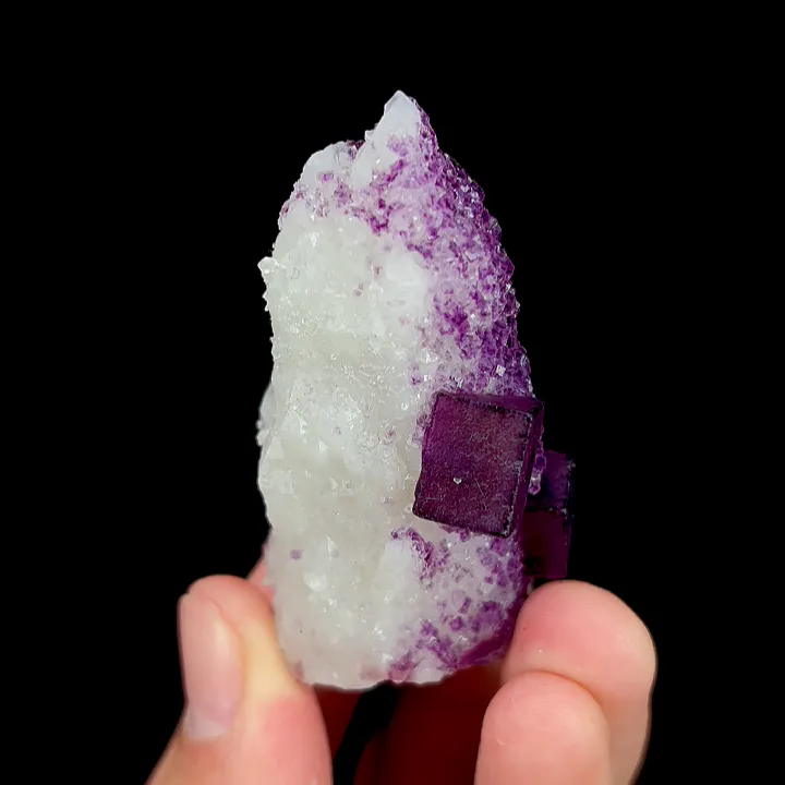 Natural Purple Cubic Fluorite, Mineral Specimen: Inner Mongolia,China (25*60*30MM) - image 3