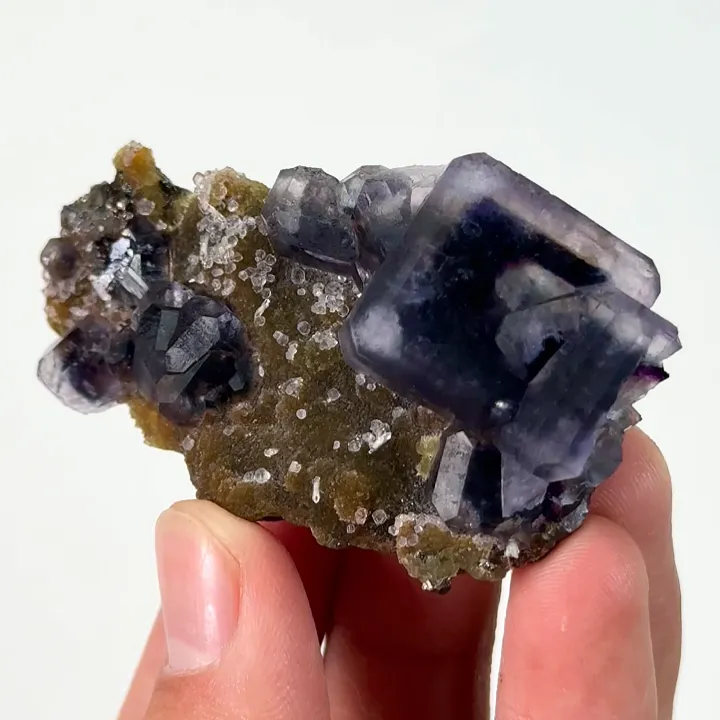 Natural Purple Cubic Fluorite, Mineral Specimen: Inner Mongolia,China (65*35*20MM) image