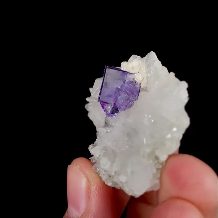 Natural Purple Cubic Fluorite, Mineral Specimen: Yaogangxian,Hunan (45*35*10MM) image