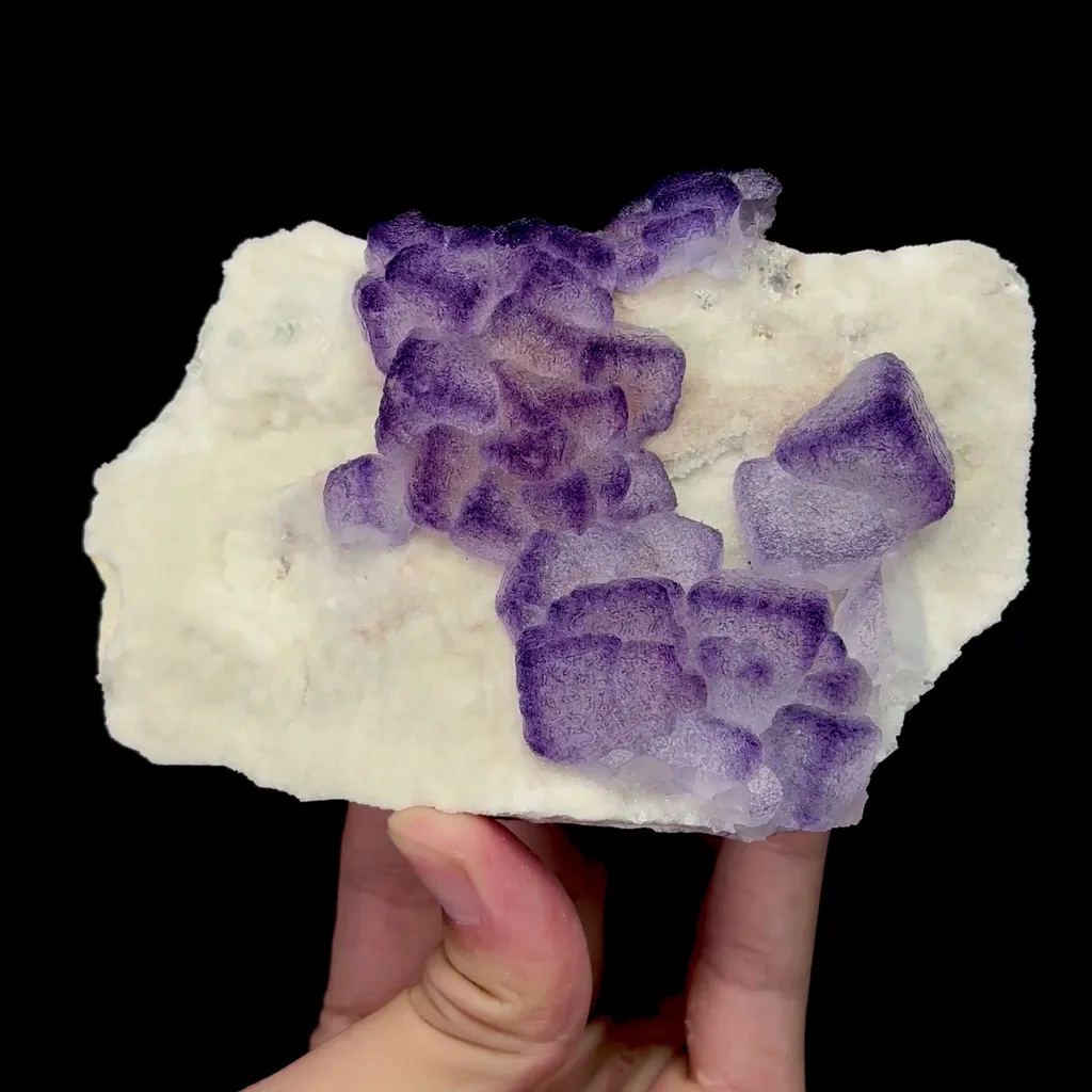 Natural Purple Cubic Fluorite Mineral Specimen,High Quality Specimen,GUIZHOU,CHINA(126*88*33mm) image