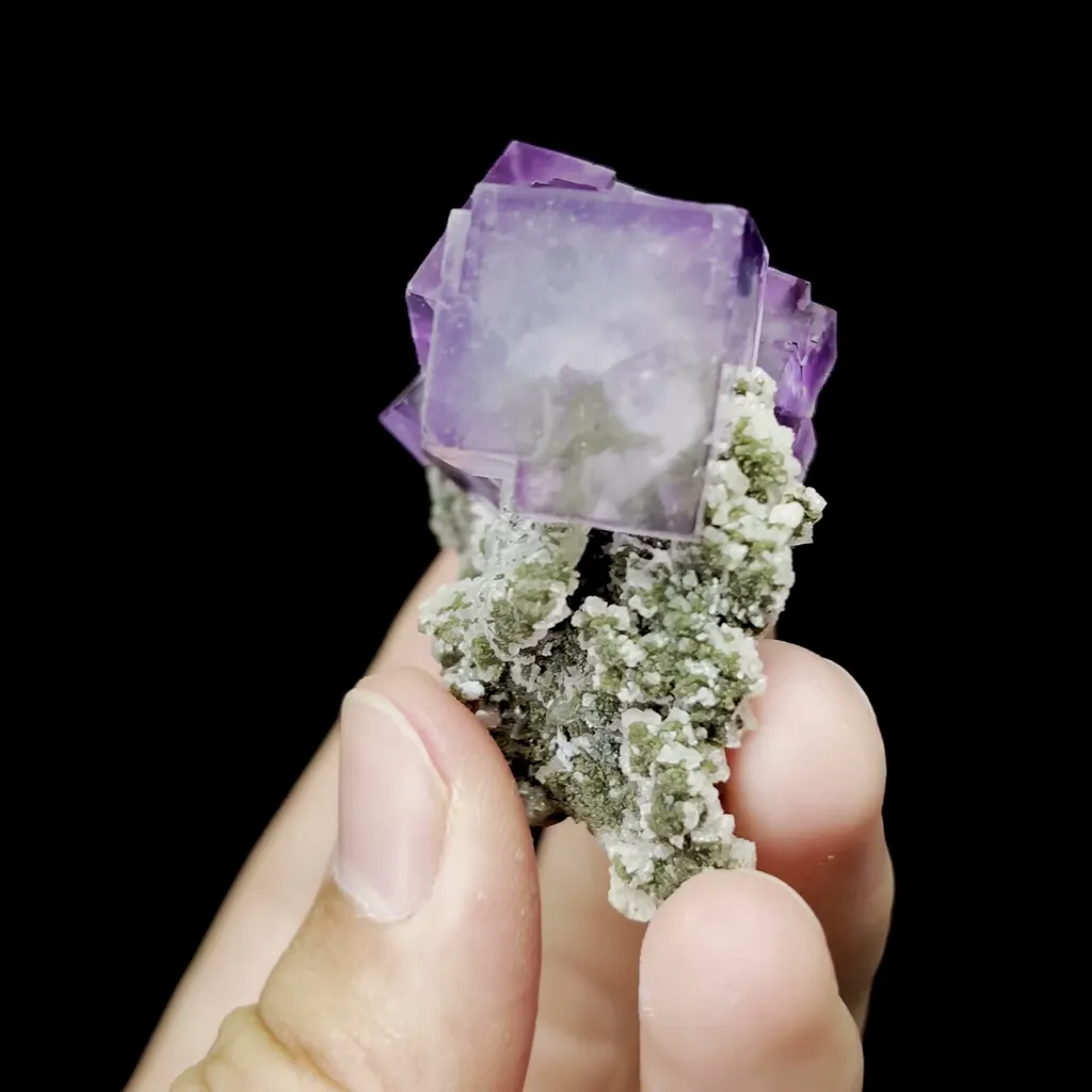 Natural Purple Cubic Fluorite Mineral Specimen,High Quality Specimen,YAO GANG XIAN,HUNAN,CHINA(50*54*30mm) - image 2