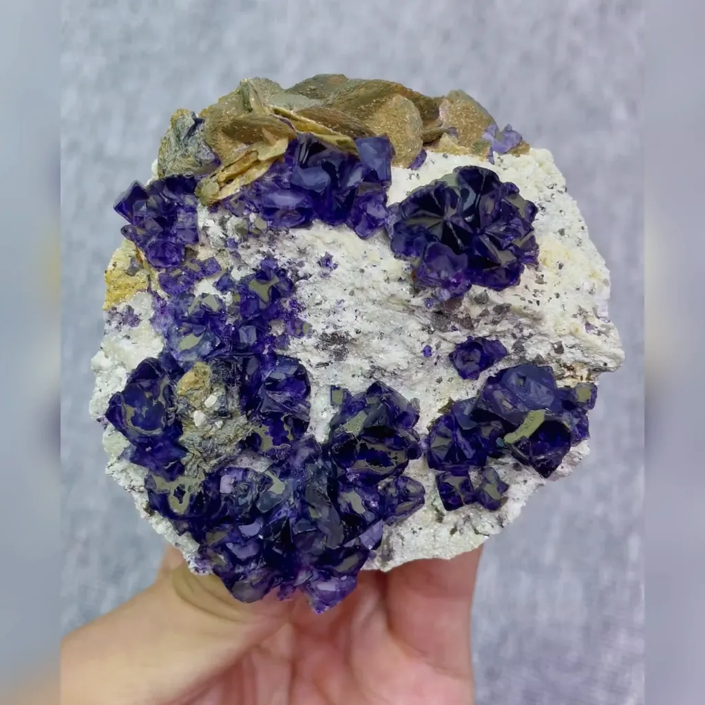 Natural Purple Cubic Fluorite Mineral Specimen,High Quality Specimen,YINDU,INNER MONGOLIA,CHINA(75*85*35mm) - image 2