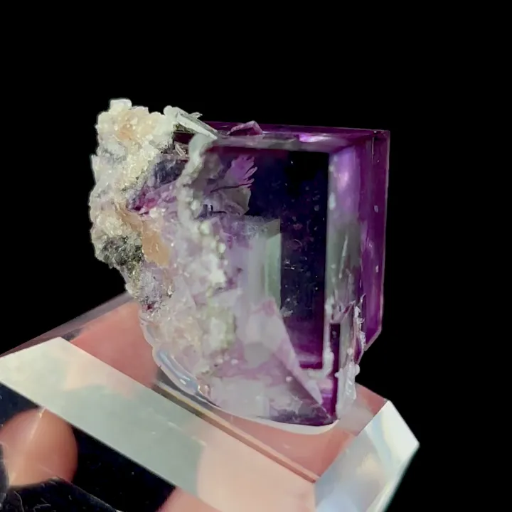 Natural Purple Cubic Fluorite, Mineral Specimen:Yaogangxian,Hunan (25*25*15MM) - image 4