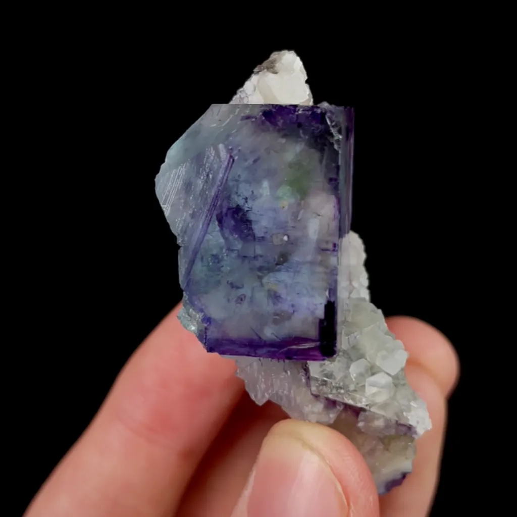Natural Purple Cubic Fluorite, Mineral Specimen:Yaogangxian,Hunan (35*55*20MM) - image 3