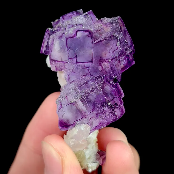 Natural Purple Cubic Fluorite, Mineral Specimen:Yaogangxian,Hunan (35*60*25MM) - image 6