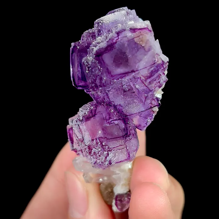 Natural Purple Cubic Fluorite, Mineral Specimen:Yaogangxian,Hunan (35*60*25MM) image