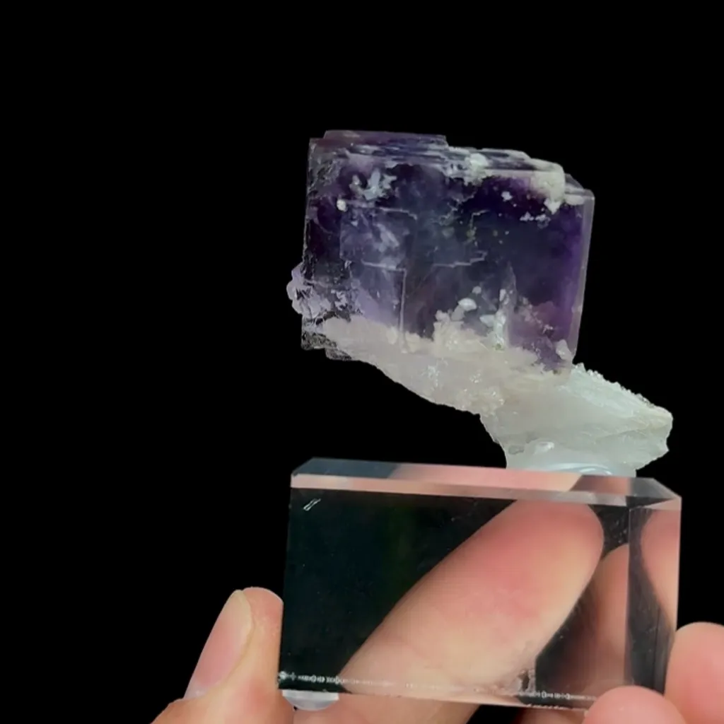 Natural Purple Cubic Fluorite, Mineral Specimen:Yaogangxian,Hunan (45*30*15MM) - image 5