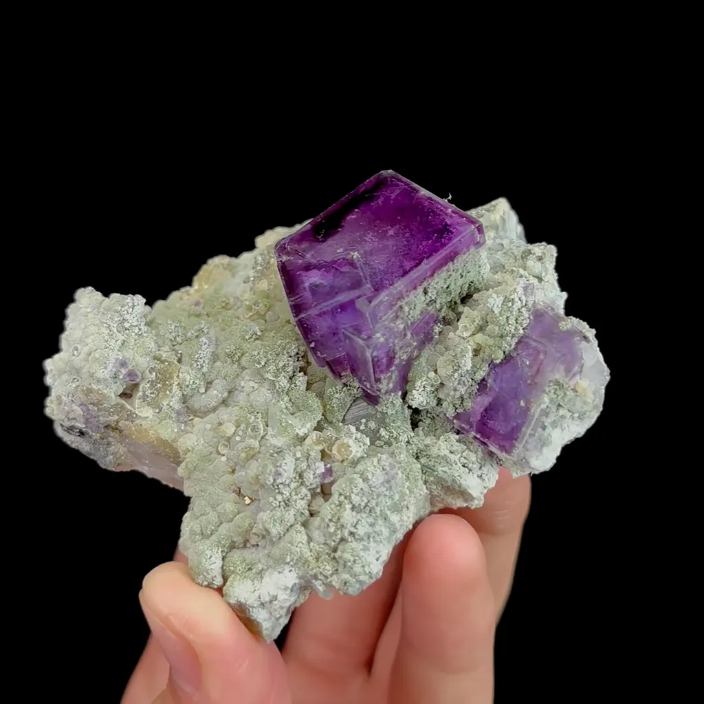 Natural Purple Cubic Fluorite, Mineral Specimen:Yaogangxian,Hunan (65*75*30MM) - image 3