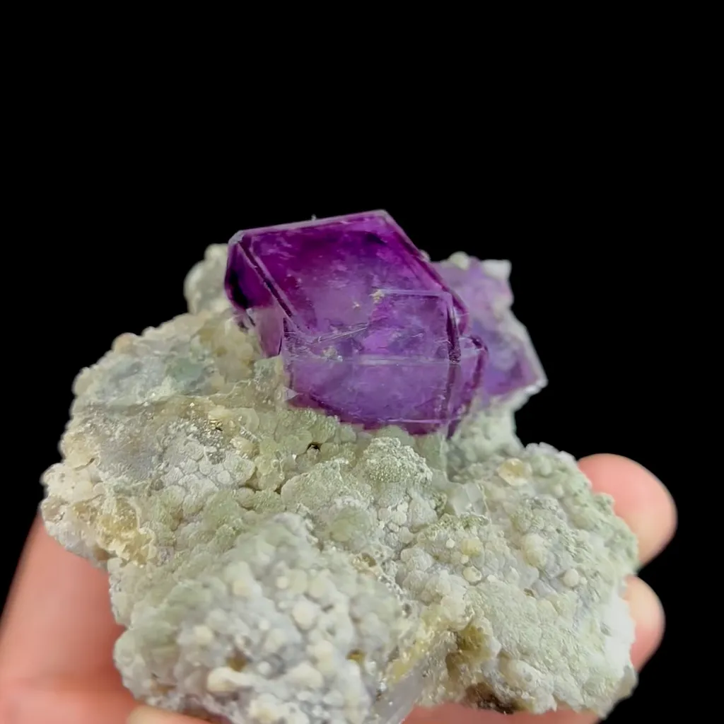 Natural Purple Cubic Fluorite, Mineral Specimen:Yaogangxian,Hunan (65*75*30MM) - image 4