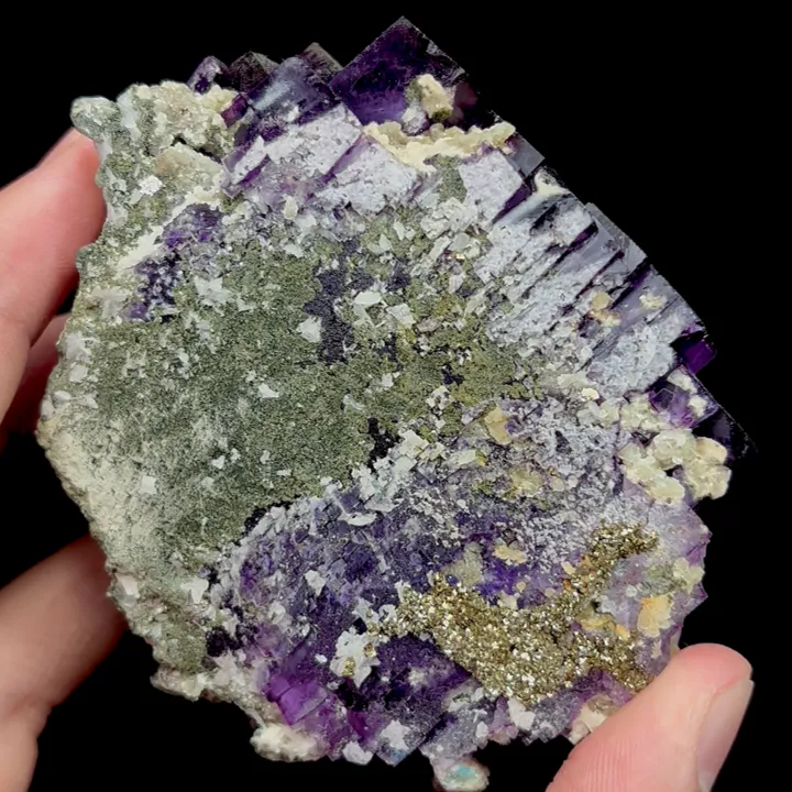 Natural Purple Cubic Fluorite, Mineral Specimen:Yaogangxian,Hunan (70*80*35MM) - image 3