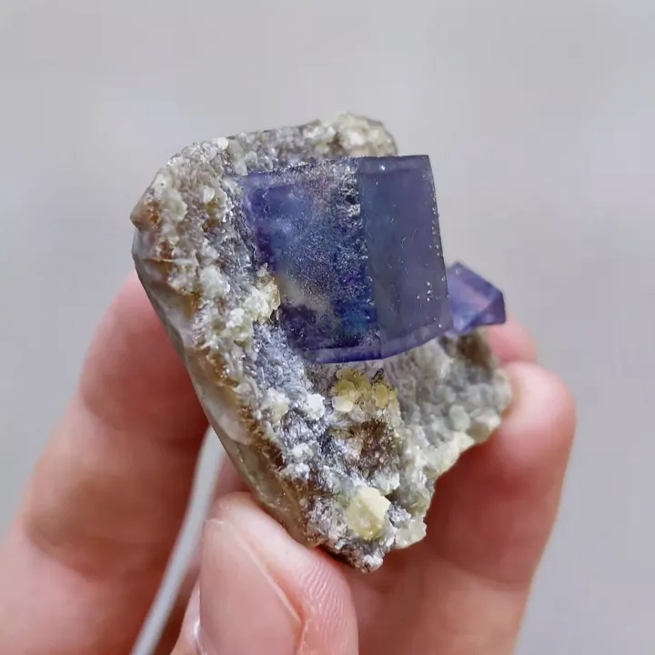 Natural Purple Cubic Fluorite & Pyrite, Mineral Specimen:Yaogangxian,Hunan (40*40*20mm) image