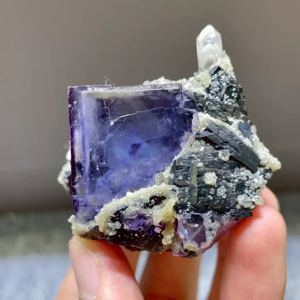 Natural Purple Cubic Fluorite with Quartz and Hessianite Symbiosis comes from Yaogangxian,Hunan 40*50*50MM - image 3