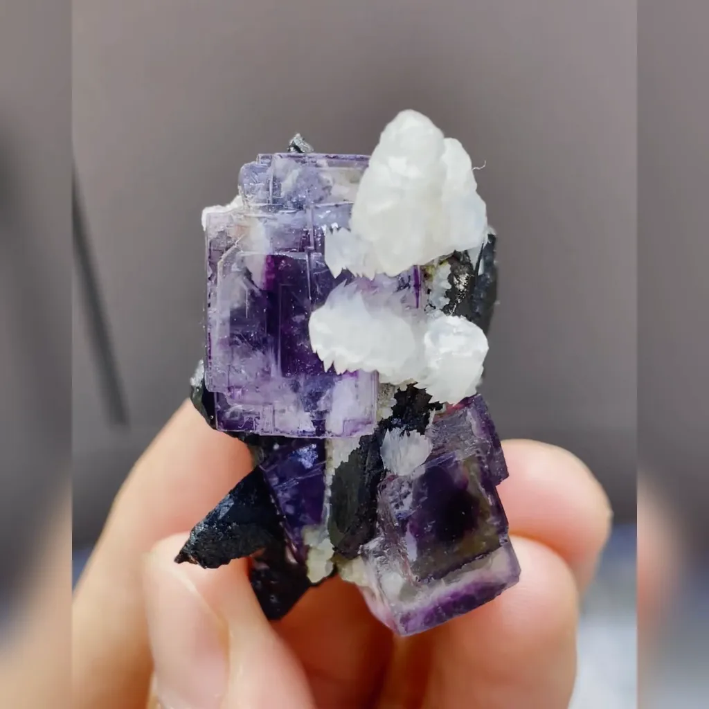 Natural Purple Fluorite and Calcite and Black Wolframite Symbiosis comes from Yaogangxian,Hunan 25*40*25MM - image 2