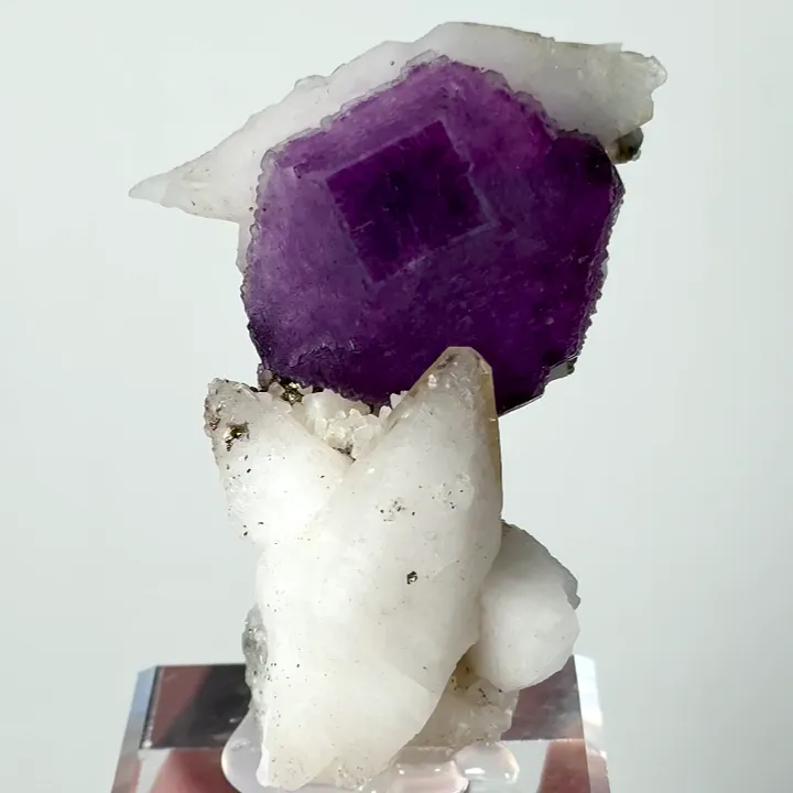 Natural purple Fluorite and Calcite, Mineral Specimen: Shangbao,Hunan (50*35*65MM) image