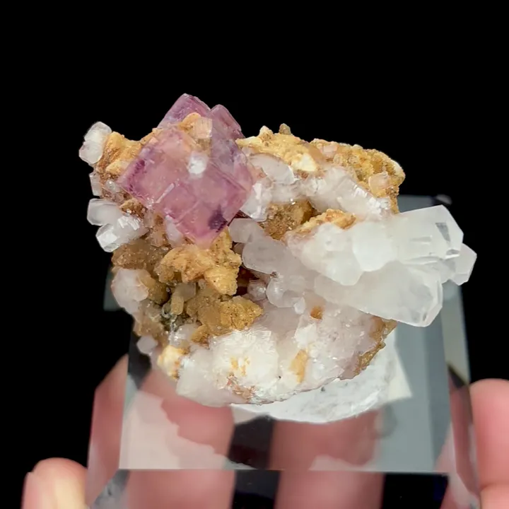 Natural Purple Fluorite and Calcite, Mineral Specimen:Daye,Hubei (40*30*25MM) image