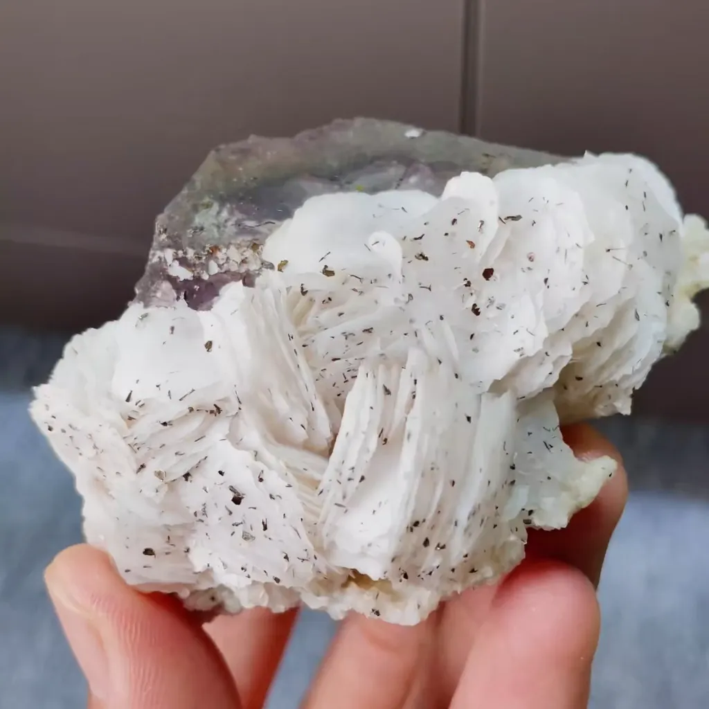 Natural Purple Fluorite and Calcite Symbiosis comes from Yaogangxian,Hunan 65*35*55MM - image 2