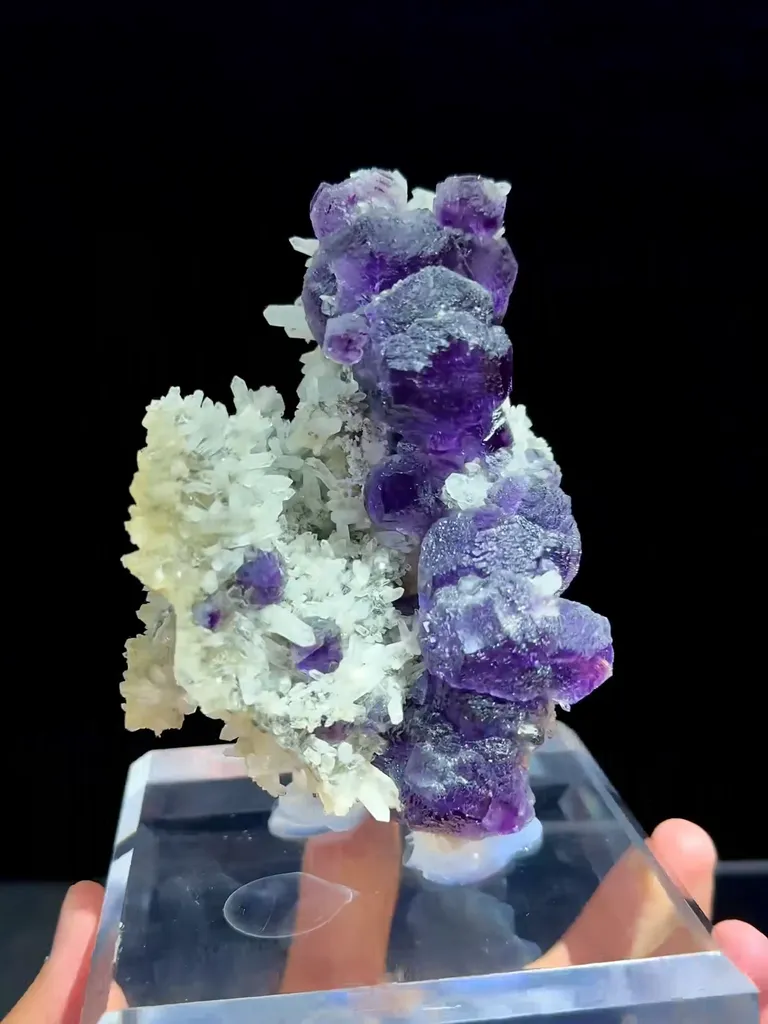 Natural Purple Fluorite and Crystal Clusters Coexist comes from Shangbao,Neimenggu 85*50*120MM - image 5