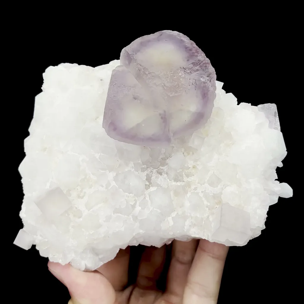 Natural Purple Fluorite and Crystal Mineral Specimen,High Quality Specimen,RUIJIN,JIANGXI,CHINA(124*95*58mm) image