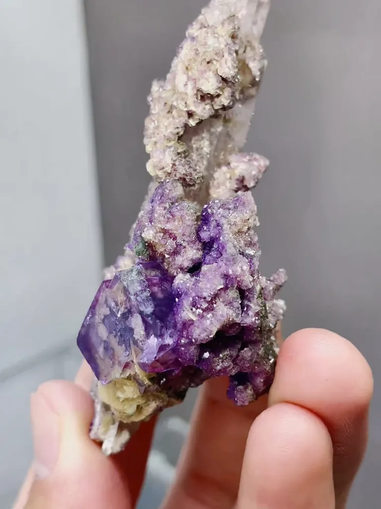 Natural Purple Fluorite and Crystal Tower coexist comes from Yaogangxian,Hunan 80*30*30MM - image 3