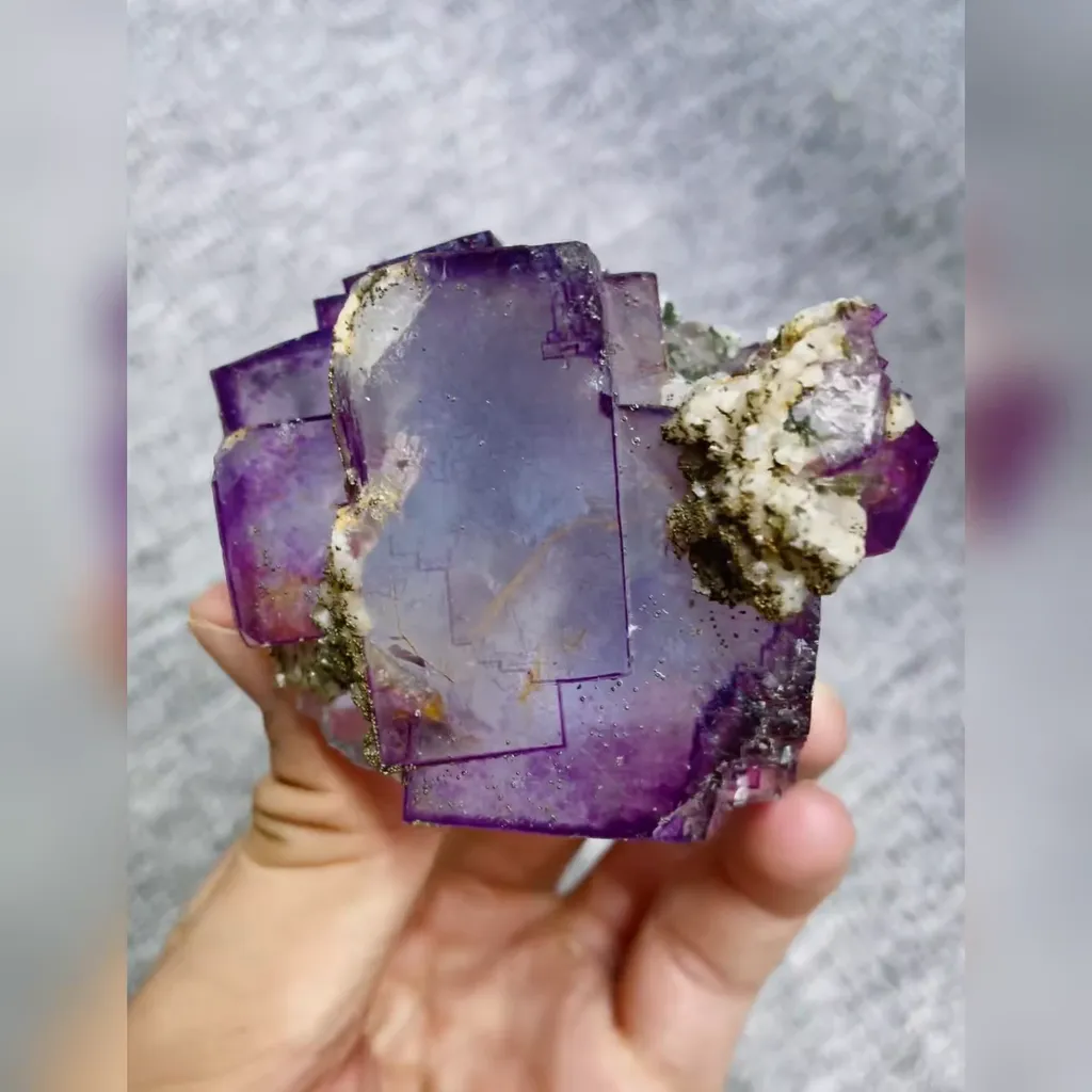 Natural Purple Fluorite and Dolomite Symbiosis comes from Yaogangxian,Hunan 60*70*65MM - image 2