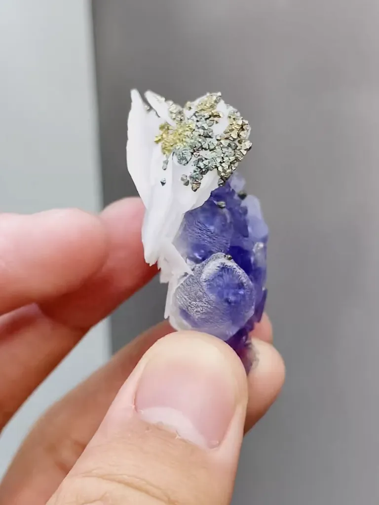 Natural Purple Fluorite and Flaky Calcite coexist comes from Yaogangxian,Hunan 35*50*20MM - image 5