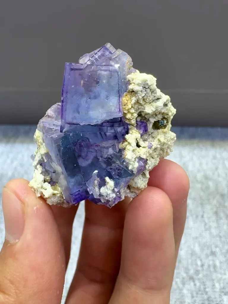 Natural Purple Fluorite and Mica comes from Yaogangxian,Hunan 40*25*30MM - image 6