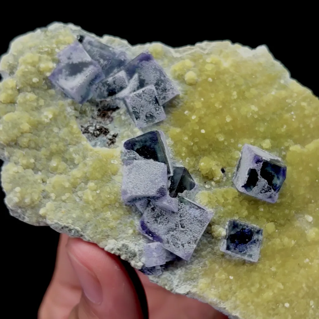 Natural Purple Fluorite and Mica Mineral Specimen,High Quality Specimen,YINDU,INNER MONGOLIA,CHINA(100*70*18mm) - image 3