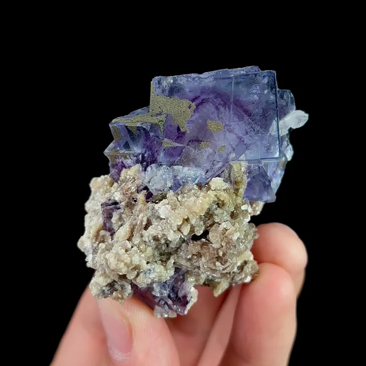 Natural Purple Fluorite and Mica, Mineral Specimen:Yaogangxian,Hunan (40*30*45MM) image