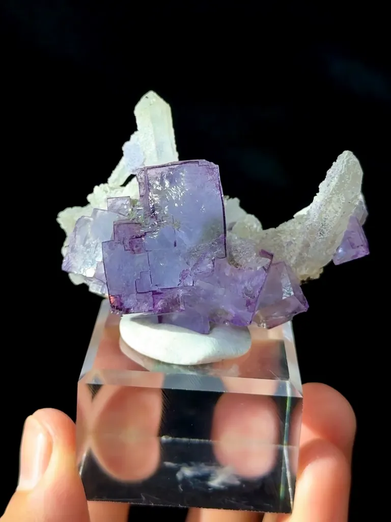 Natural Purple Fluorite and Quartz Coexist comes from Yaogangxian, Hunan 60*25*35MM image