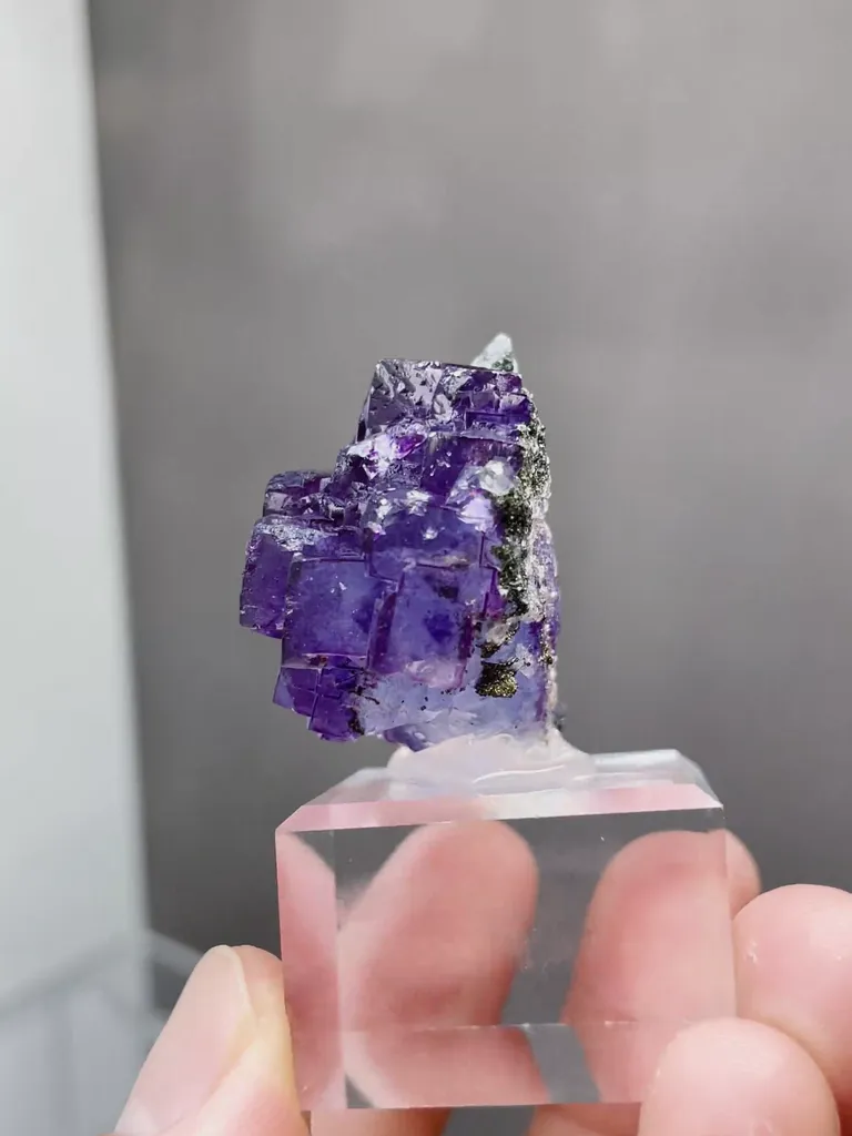 Natural Purple Fluorite and Quartz coexist comes from Yaogangxian,Hunan 35*20*30MM - image 4