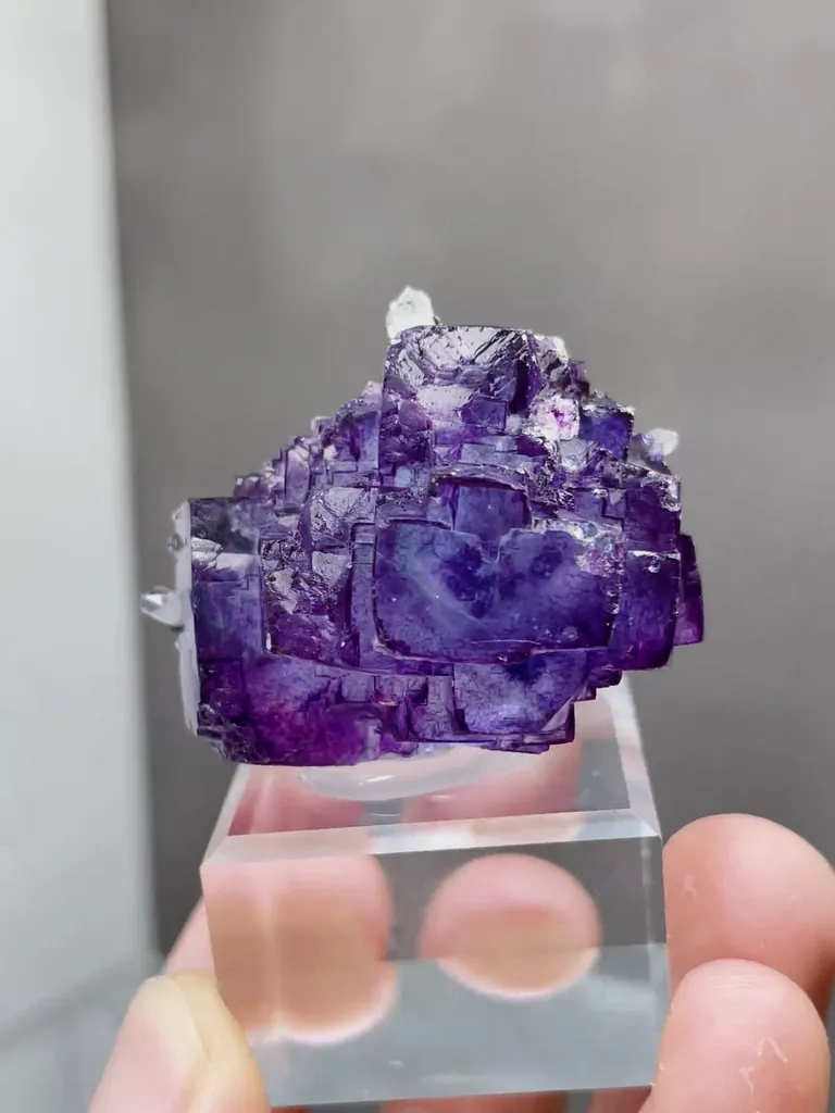 Natural Purple Fluorite and Quartz coexist comes from Yaogangxian,Hunan 35*20*30MM - image 2