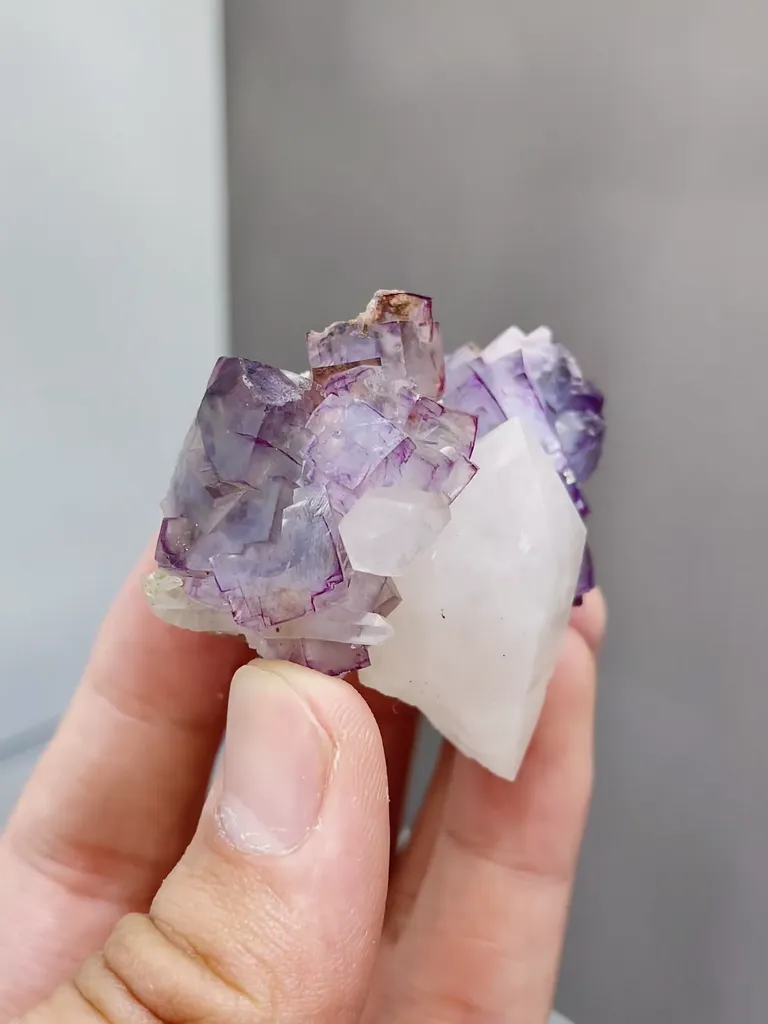Natural Purple Fluorite and Quartz coexist comes from Yaogangxian,Hunan 50*35*35MM - image 3