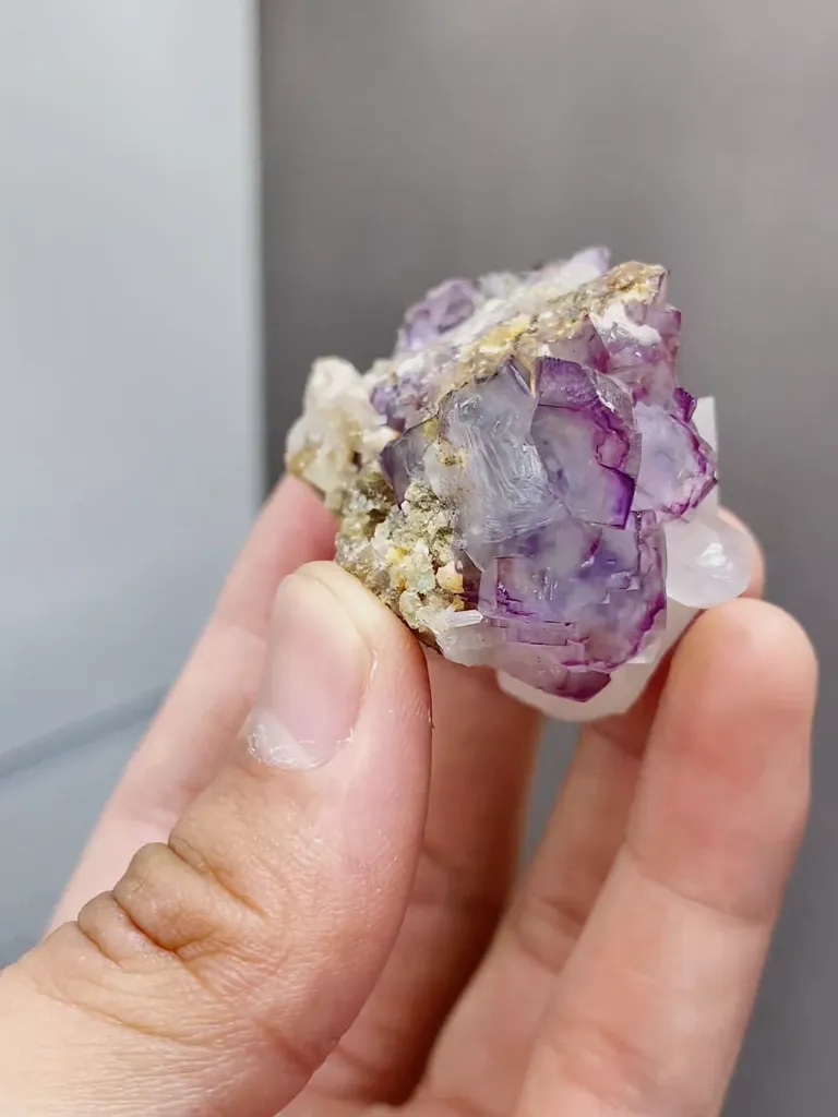 Natural Purple Fluorite and Quartz coexist comes from Yaogangxian,Hunan 50*35*35MM - image 5