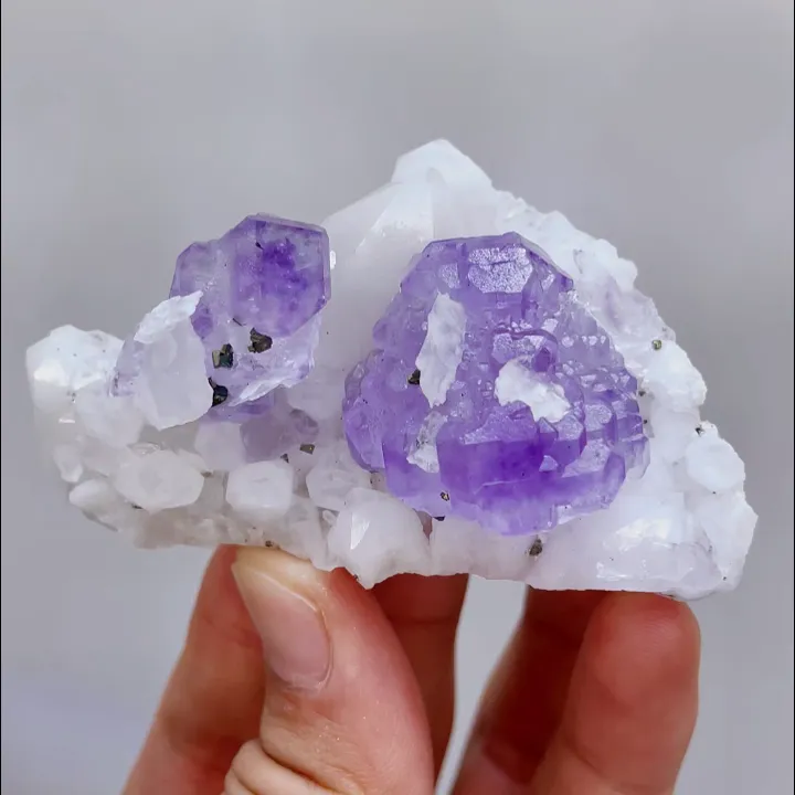 Natural Purple Fluorite and Quartz, Mineral Specimen: Shizhuyuan,Fujian (75*45*30MM) - image 6