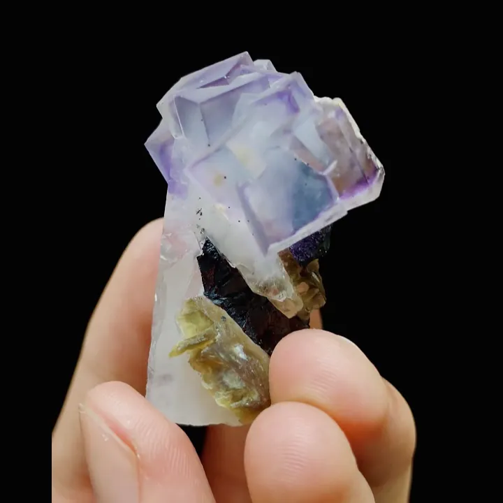 Natural Purple Fluorite and Quartz, Mineral Specimen:Yaogangxian,Hunan (30*45*25MM) - image 2